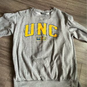 UNC sweatshirt